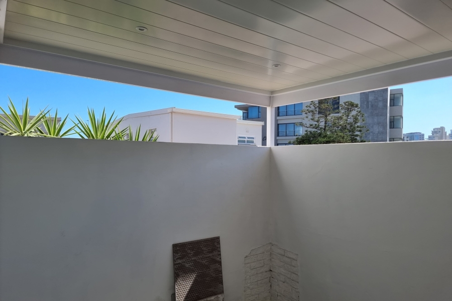 4 Bedroom Property for Sale in Beachfront Western Cape